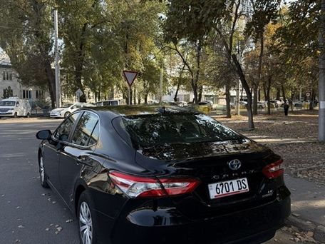 Toyota Camry, 2020 — 照片 3
