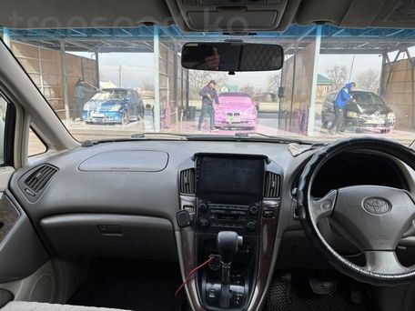 Toyota Harrier, 1998