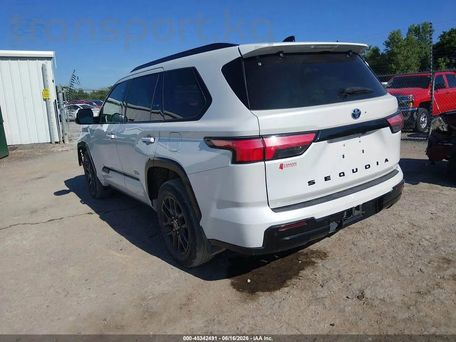 Toyota Sequoia, 2023 — photo 3
