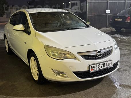 Opel Astra, 2010 — photo 5