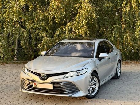 Toyota Camry, 2018 — 照片 1