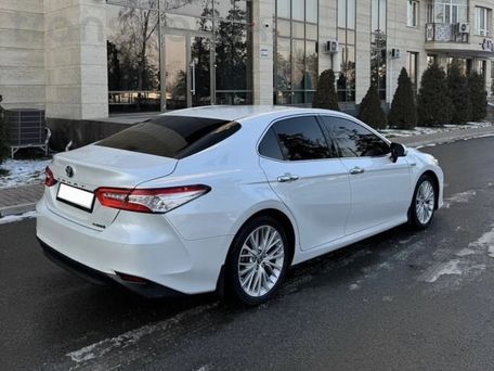 Toyota Camry, 2018 — сүрөт 2