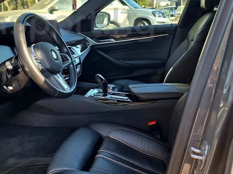 BMW 5 Series, 2022 — photo 9
