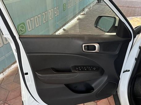 Hyundai Venue, 2020 — photo 12