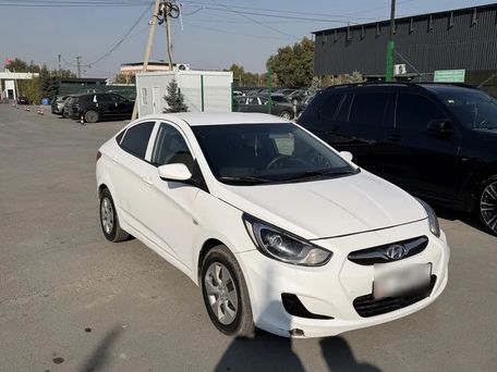 Hyundai Solaris, 2013 — 照片 3