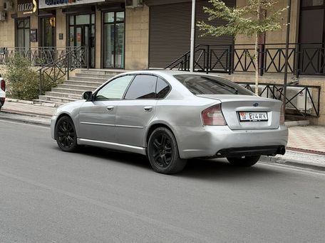 Subaru Legacy, 2003 — 照片 2