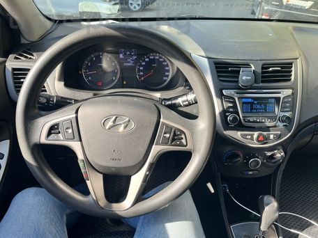 Hyundai Accent, 2018 — photo 9