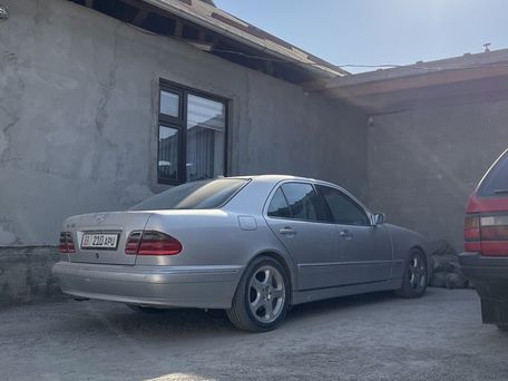 Mercedes-Benz E-Class, 2001 — photo 10