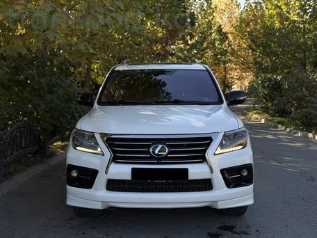 Lexus LX, 2014 — photo 1