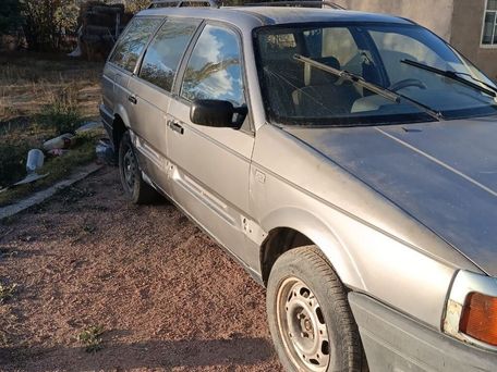Volkswagen Passat, 1990 — photo 1