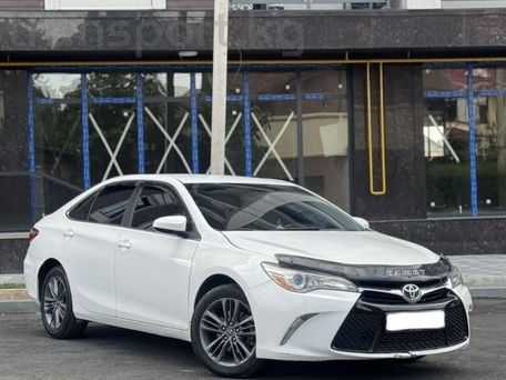 Toyota Camry, 2016