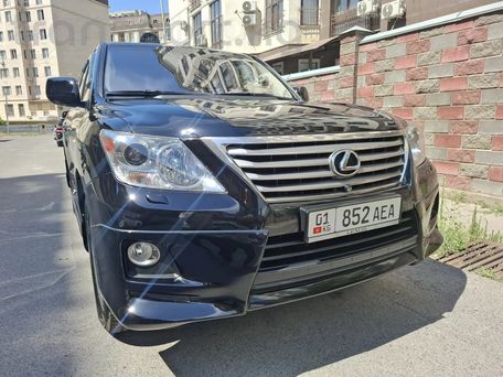 Lexus LX, 2010 — фото 1