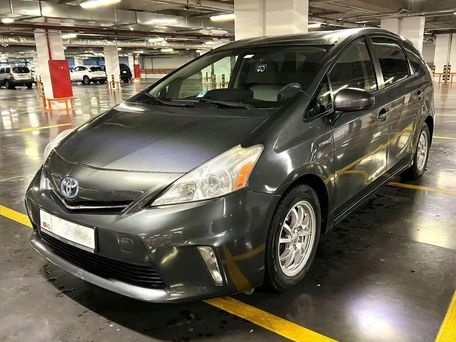 Toyota Prius v (+), 2013 — 照片 3