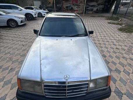 Mercedes-Benz W124, 1992 — сүрөт 14