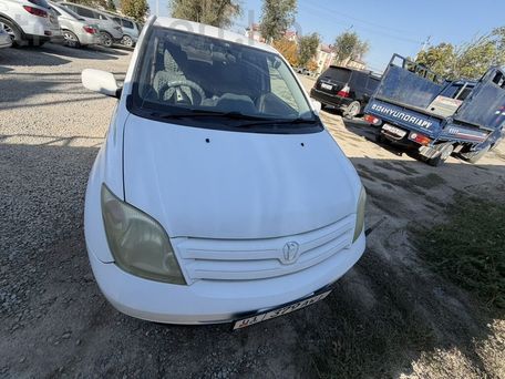 Toyota Ist, 2003 — сүрөт 4