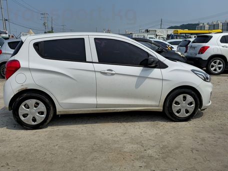 Chevrolet Spark, 2022 — 照片 2