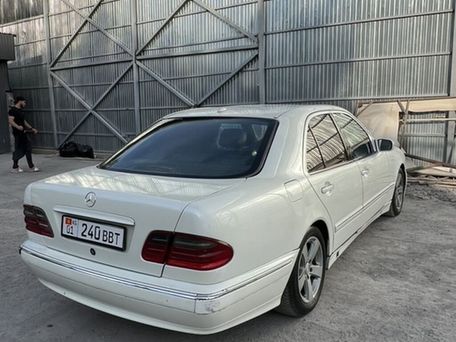 Mercedes-Benz E-Класс, 2000 — 照片 3