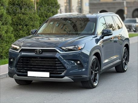 Toyota Grand Highlander, 2024 — 照片 3