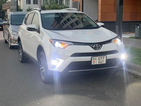 Toyota RAV4, 2016 — 照片 1
