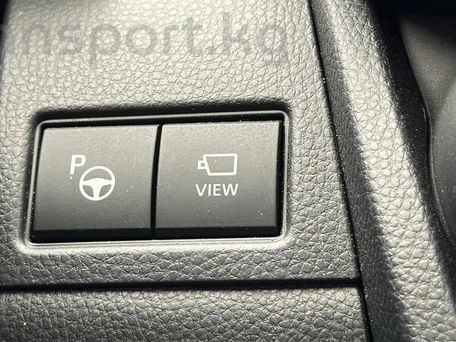 Toyota Prius v (+), 2023 — 照片 7