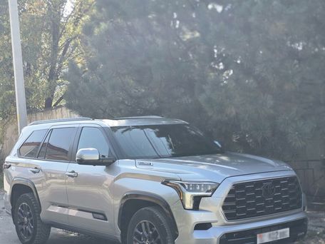 Toyota Sequoia, 2024 — 照片 4