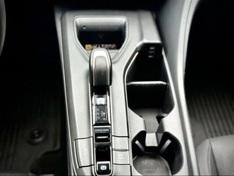 Toyota Crown, 2025 — сүрөт 8