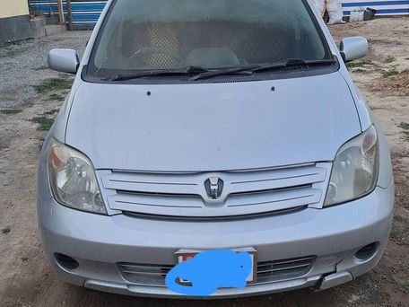Toyota Ist, 2004