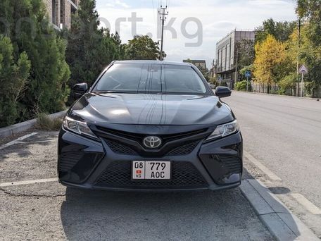 Toyota Camry, 2018 — 照片 1