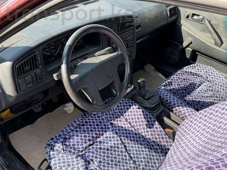 Volkswagen Passat, 1991 — сүрөт 6