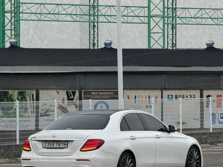Mercedes-Benz E-Class, 2020 — photo 8