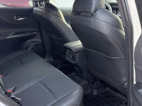 Toyota Venza, 2023 — photo 11