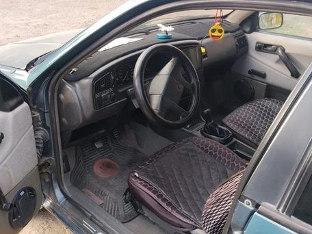 Volkswagen Passat, 1990 — photo 9