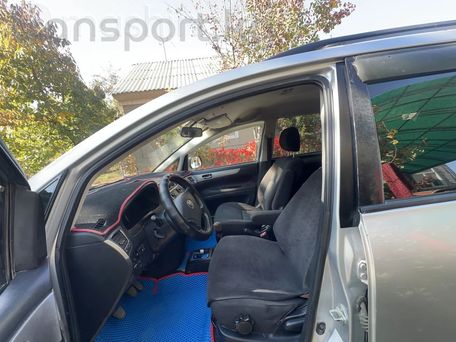 Toyota Avensis Verso, 2004 — photo 6