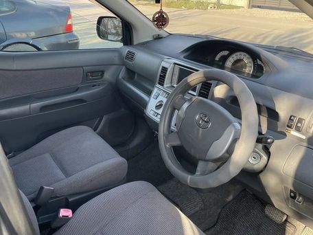 Toyota Raum, 2004 — photo 5
