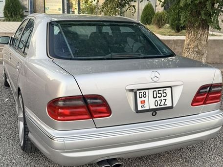 Mercedes-Benz E-Класс, 2002 — 照片 3