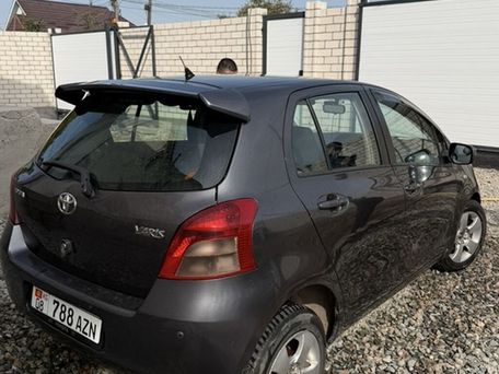Toyota Yaris, 2008 — 照片 1