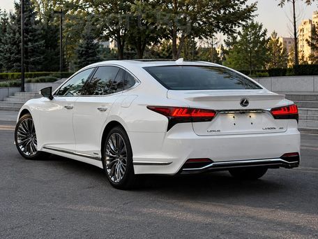 Lexus LS, 2022 — 照片 3