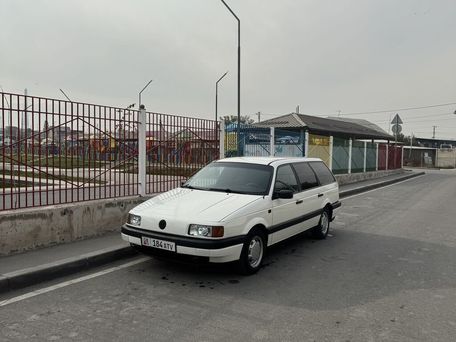 Volkswagen Passat, 1989 — фото 1