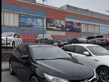 Toyota Camry, 2017 — photo 1