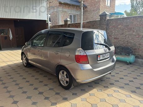 Honda Fit, 2004 — photo 6