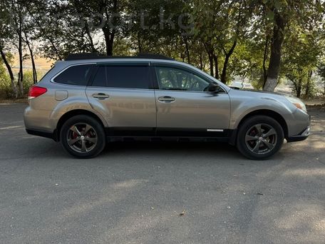 Subaru Outback, 2010 — сүрөт 3