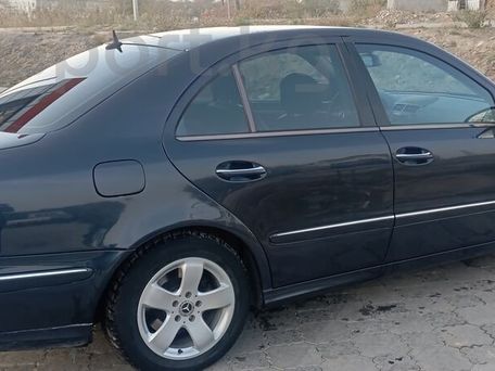 Mercedes-Benz E-Class, 2005 — photo 5