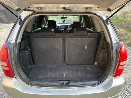 Toyota Wish, 2003 — photo 7