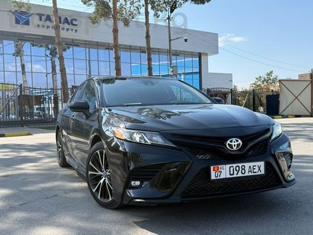 Toyota Camry, 2019 — photo 2