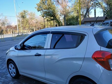 Chevrolet Spark, 2017 — photo 2