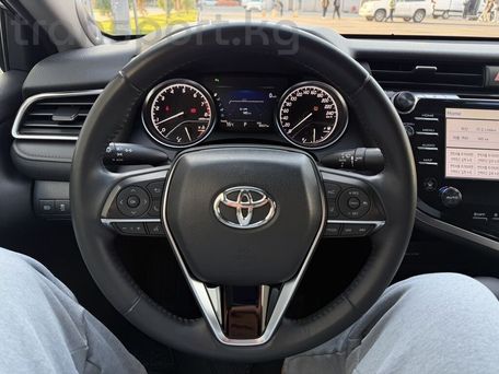 Toyota Camry, 2018 — 照片 12