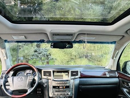 Lexus LX, 2011 — 照片 12