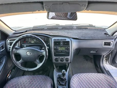 Toyota Avensis, 2001 — фото 5