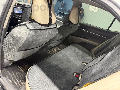 Toyota Camry, 2018 — 照片 5