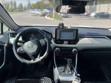 Toyota RAV4, 2019 — photo 10